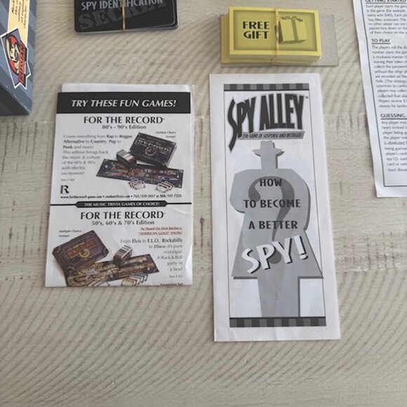 Vintage 1999 Spy Alley The Game of Suspense and Intrigue - Picture 7 of 13